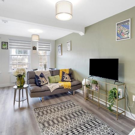 Ipswich Town Center Gem Sleep 5 Apartment ภายนอก รูปภาพ