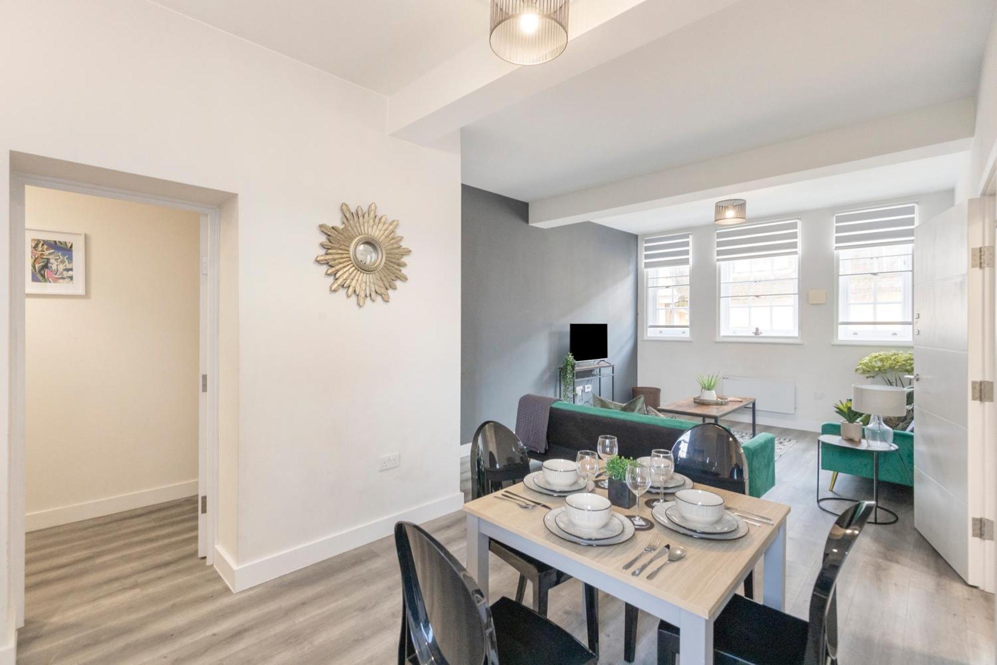 Ipswich Town Center Gem Sleep 5 Apartment ภายนอก รูปภาพ