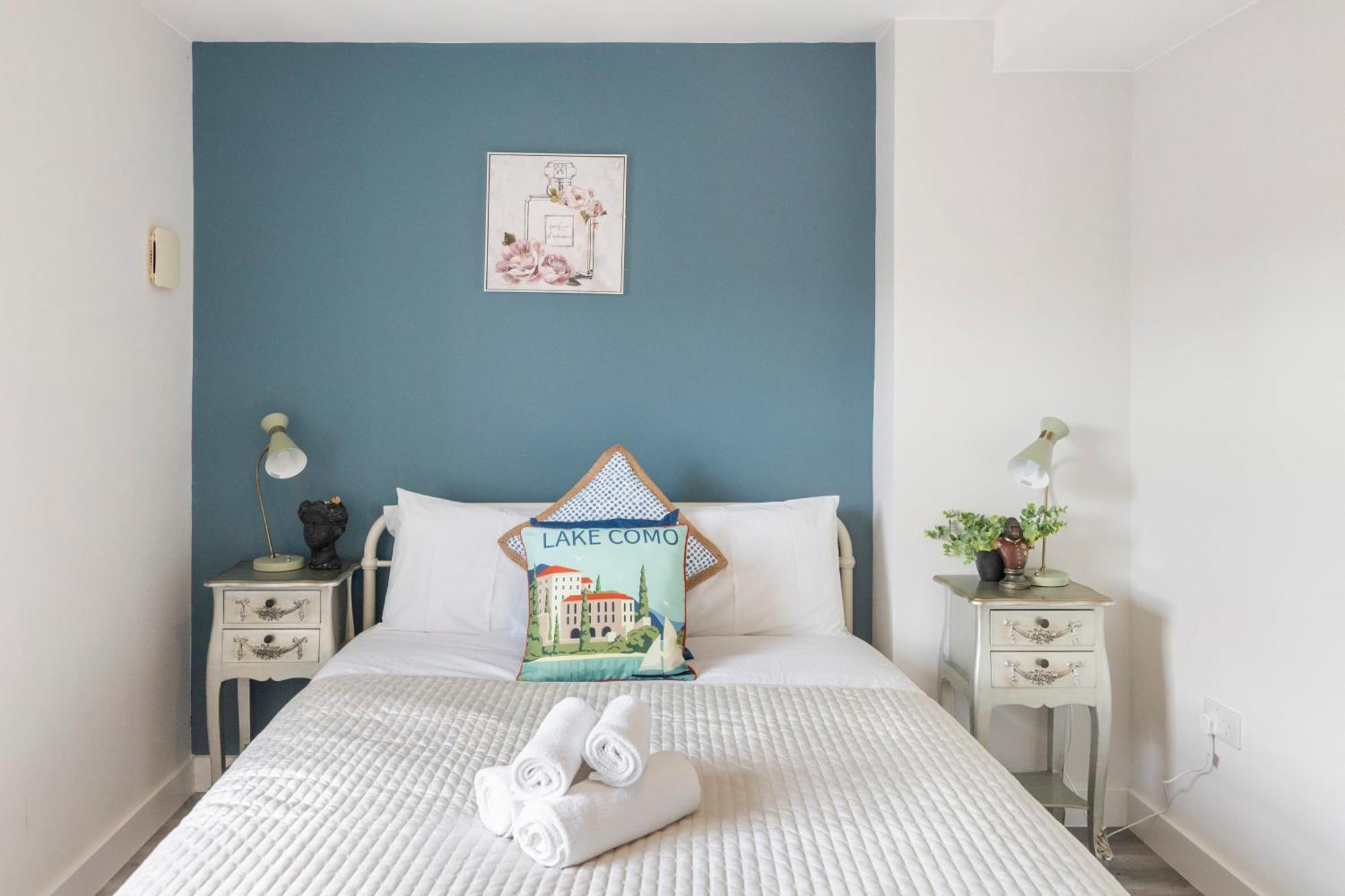 Ipswich Town Center Gem Sleep 5 Apartment ภายนอก รูปภาพ