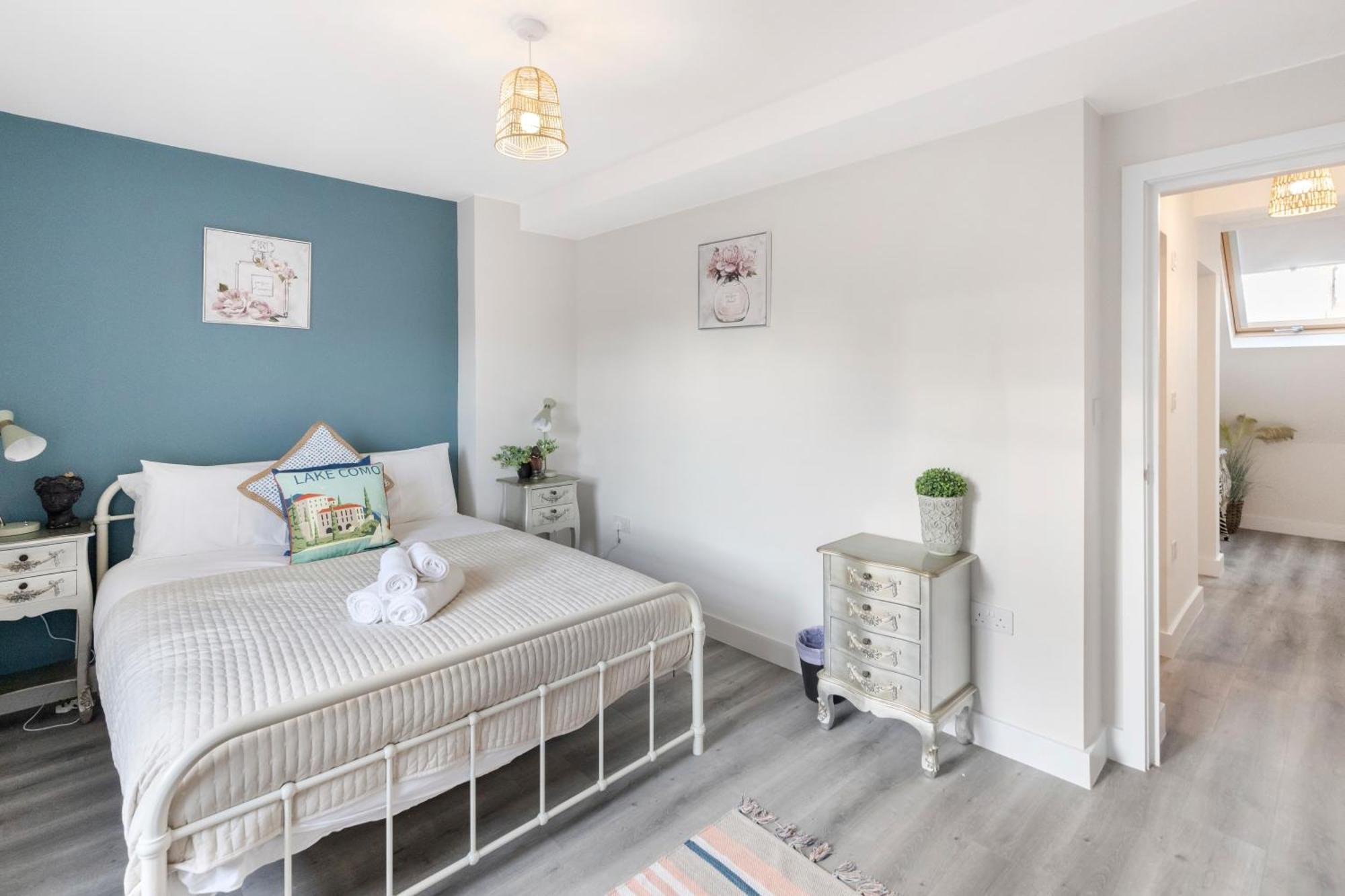 Ipswich Town Center Gem Sleep 5 Apartment ภายนอก รูปภาพ