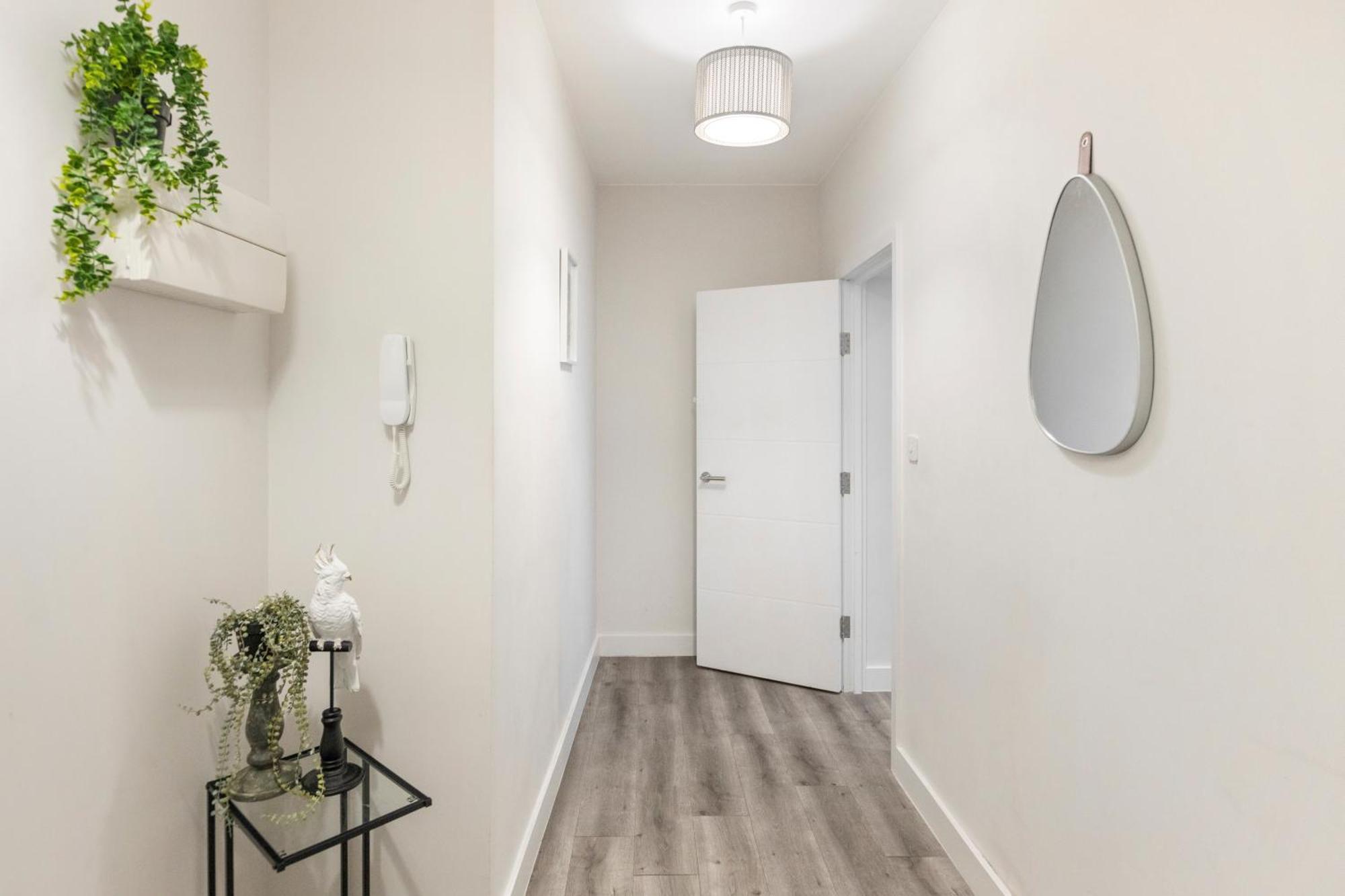 Ipswich Town Center Gem Sleep 5 Apartment ภายนอก รูปภาพ